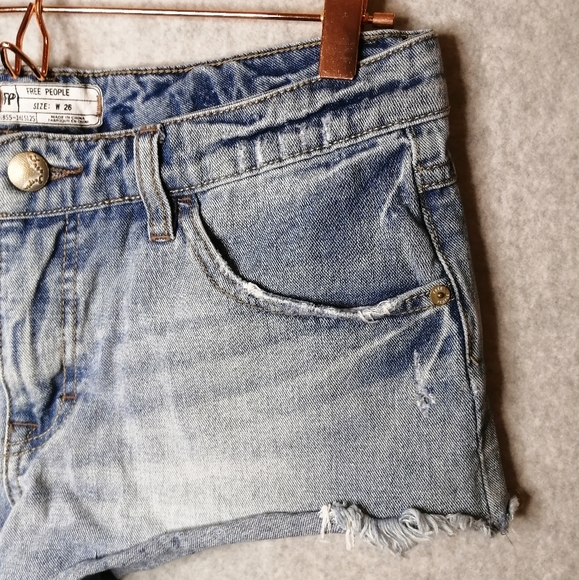 Free People Distressed Jean Shorts - Picture 4 of 6